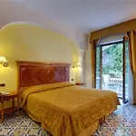 Hotel Grand President 4*