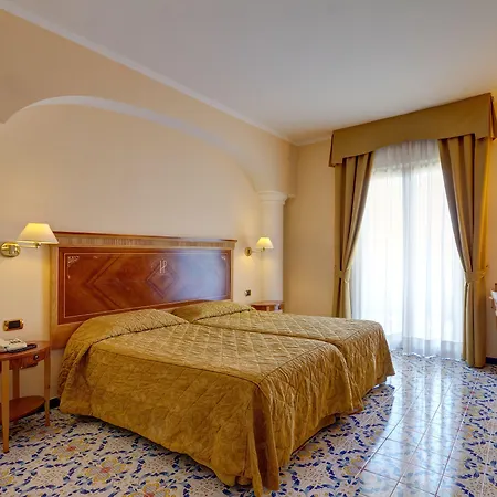 Otel Grand President 4*